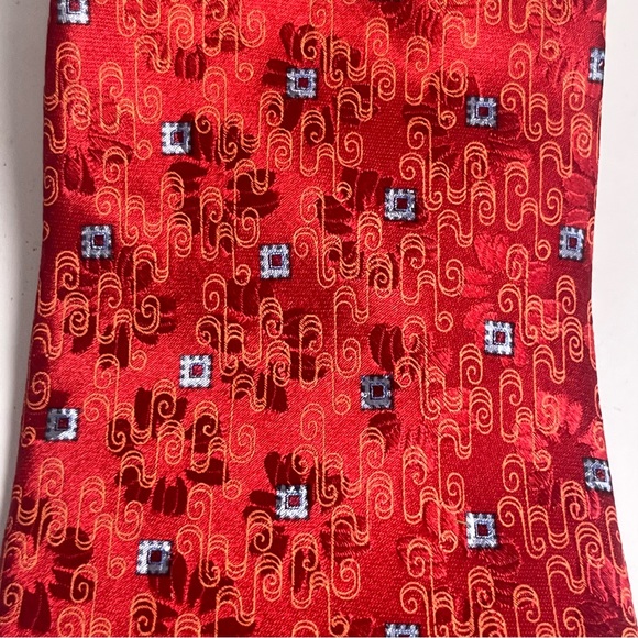 Ermenegildo Zegna Men’s Silk Neck Tie Red, Light Blue Squares, Embossed Flowers - Picture 2 of 6
